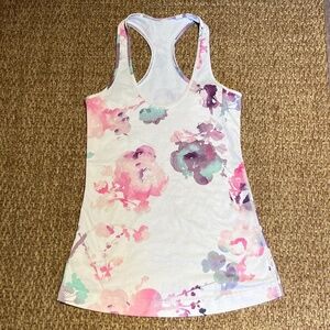 Lululemon Every Yogi Tank Blurred Blossoms Multi Colour size XS